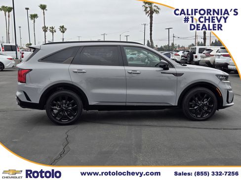 Used 2022 Kia Sorento SX image 7