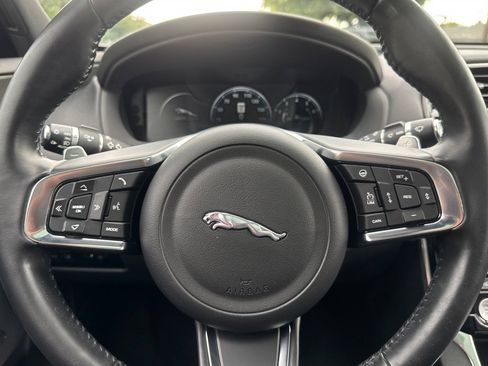 Used 2018 Jaguar XE S RWD image 23