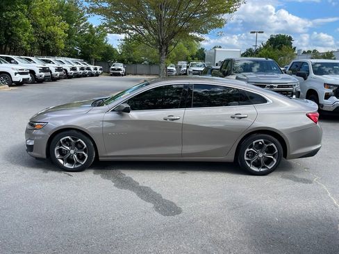 Used 2023 Chevrolet Malibu LT FWD image 4