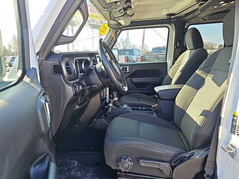 Used 2022 Jeep Wrangler Unlimited Sport image 13