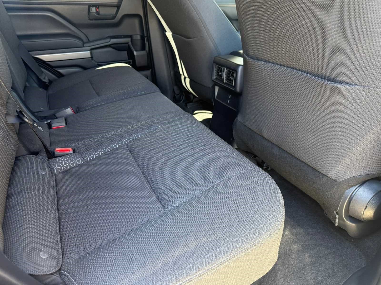 Used 2025 Toyota 4Runner SR5 AWD/4WD image 24