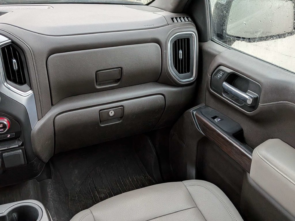 Used 2021 GMC Sierra 1500 SLT w/ X31 Off-Road Package AWD/4WD image 16