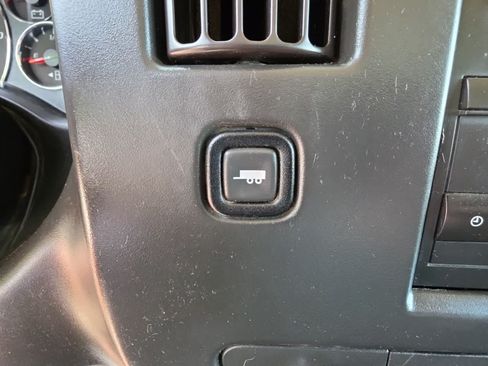 Used 2017 GMC Savana 3500 Extended RWD image 20