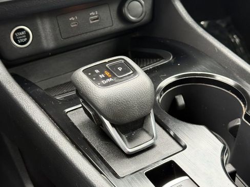 Used 2021 Nissan Rogue SV FWD image 19
