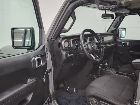 Used 2018 Jeep Wrangler Unlimited Sport AWD/4WD image 10