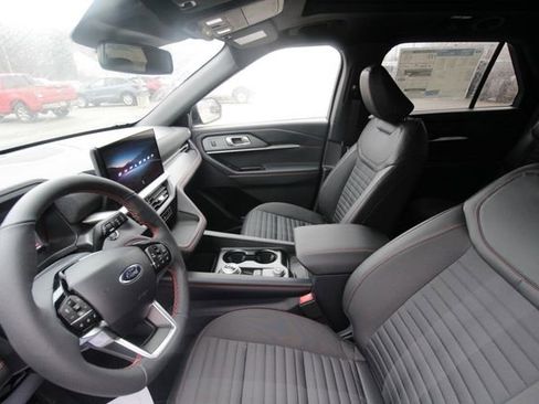 New 2026 Ford Explorer ST-Line w/ ST-Line Street Pack image 17