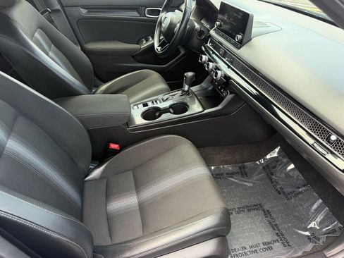 Certified 2025 Honda Civic Sport image 31