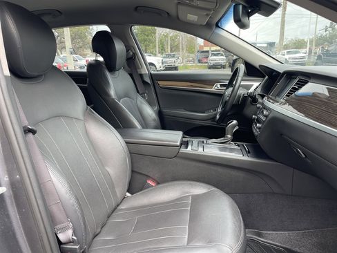 Used 2015 Hyundai Genesis 3.8 image 22