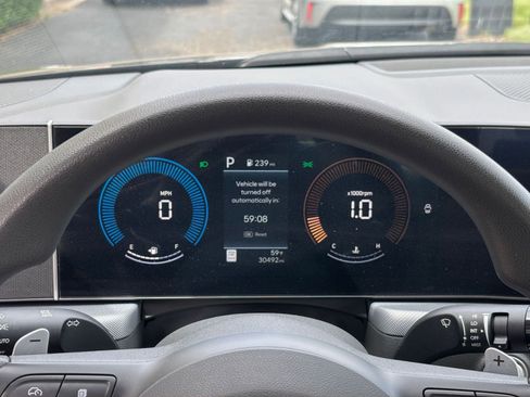 Used 2025 Hyundai Sonata SEL FWD image 40