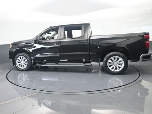 Used 2024 Chevrolet Silverado 1500 LT RWD image 3