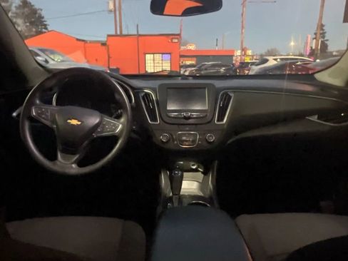 Used 2017 Chevrolet Malibu LS image 31