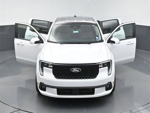 Used 2025 Ford Maverick Lobo image 57