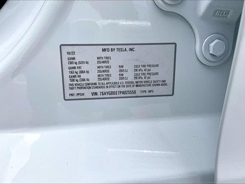 Used 2023 Tesla Model Y Long Range AWD/4WD image 17