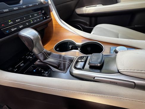 Used 2019 Lexus RX 350 FWD w/ Navigation Package image 28