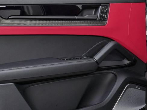 New 2026 Porsche Cayenne GTS AWD/4WD image 6