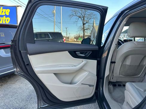 Used 2019 Audi Q7 3.0T Premium Plus image 19