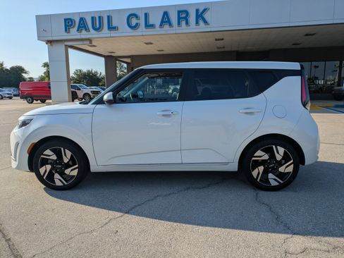 Used 2023 Kia Soul GT-Line image 7