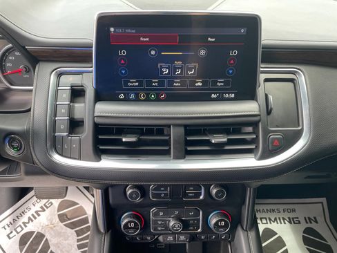 Used 2021 Chevrolet Tahoe Premier w/ Premium Package RWD image 21