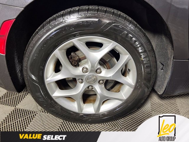 Used 2020 Chrysler Pacifica Touring-L w/ Tire & Wheel Group FWD image 16