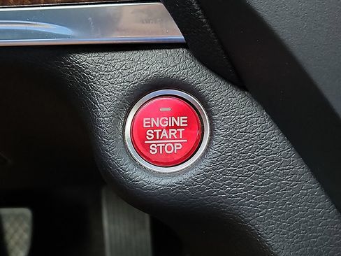Used 2020 Acura MDX FWD image 26