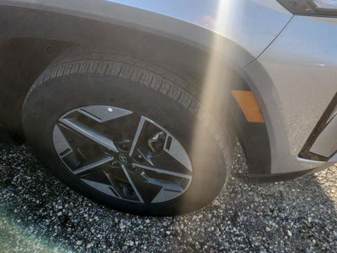 Used 2025 Hyundai Tucson SEL image 2