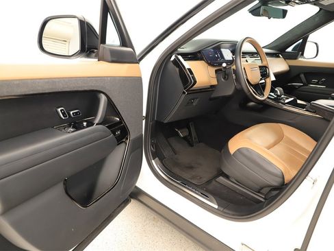 Used 2024 Land Rover Range Rover Sport Autobiography image 13