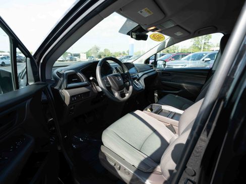 Used 2020 Honda Odyssey EX image 8