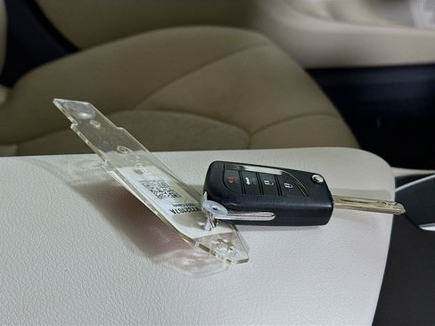 Used 2024 Toyota Camry LE image 32