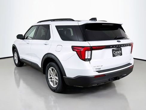 New 2026 Ford Explorer Active image 5