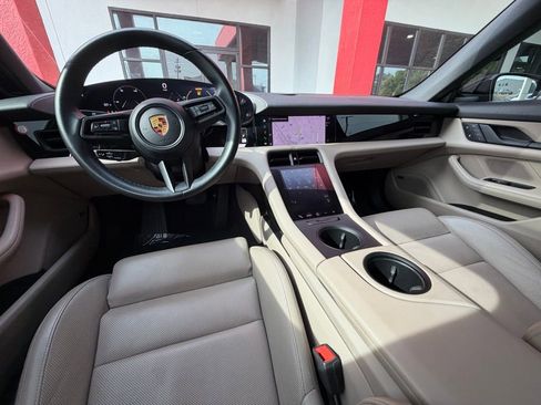Used 2022 Porsche Taycan RWD image 22