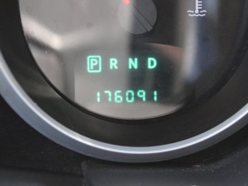 Used 2009 Dodge Grand Caravan SE image 31