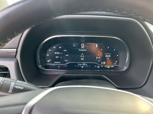 Used 2024 GMC Yukon XL SLT image 6