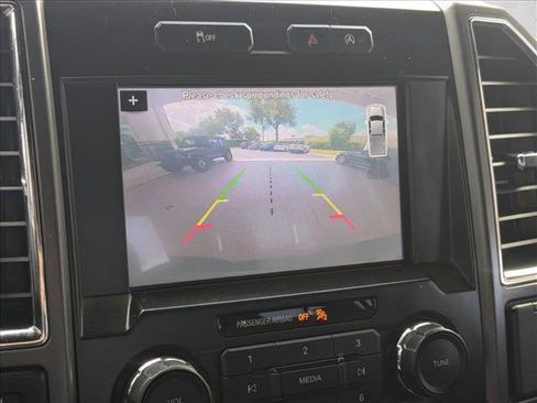 Used 2017 Ford F150 XLT w/ Equipment Group 302A Luxury AWD/4WD image 13