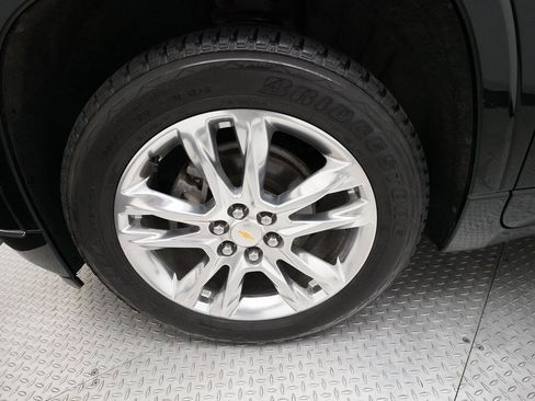 Used 2018 Chevrolet Traverse High Country image 28