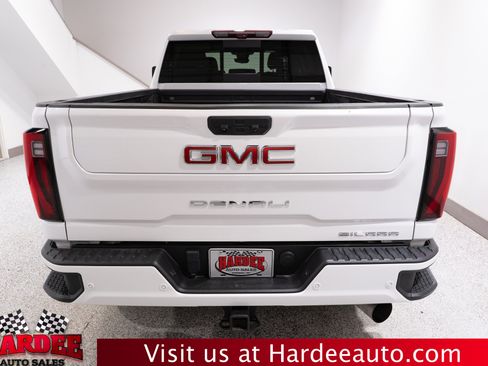 Used 2024 GMC Sierra 2500 Denali w/ Denali Reserve Package AWD/4WD image 4