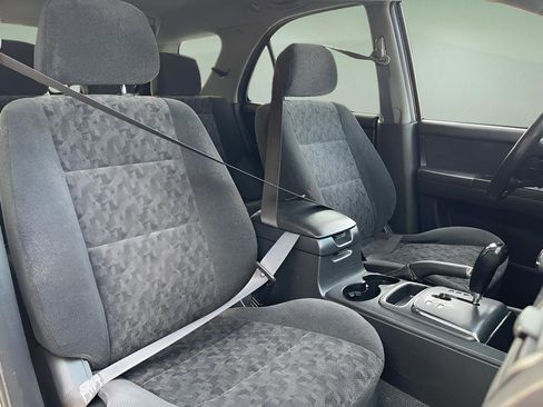 Used 2007 Kia Sorento LX w/ Sport Pkg image 17