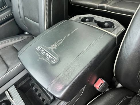 Used 2019 RAM 1500 Limited AWD/4WD image 28