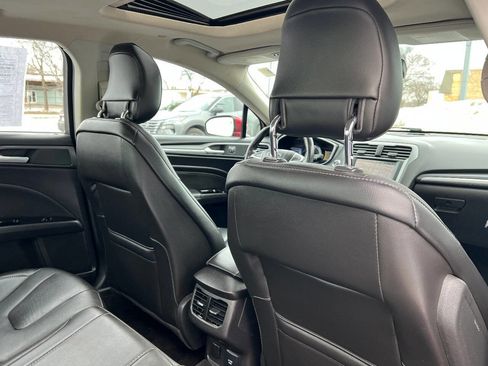 Used 2013 Ford Fusion Titanium w/ Titanium Driver Assist Pkg image 25