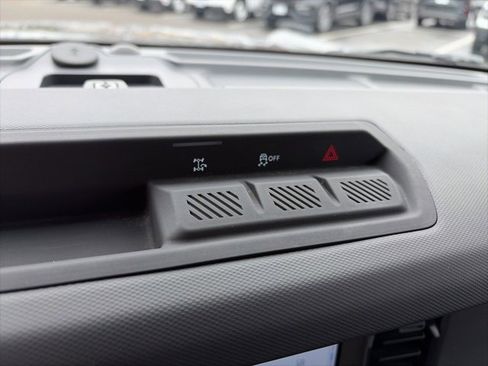 Used 2025 Ford Bronco Big Bend image 32