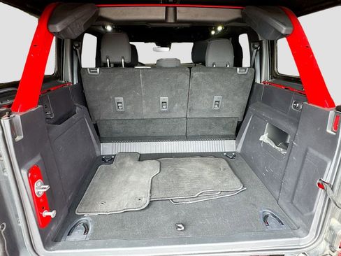 Used 2022 Ford Bronco Wildtrak image 29