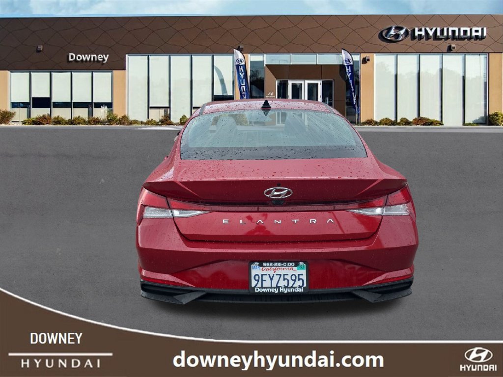 Used 2023 Hyundai Elantra SEL w/ Convenience Package FWD image 4