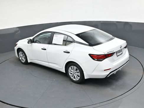 Certified 2025 Nissan Sentra S image 30