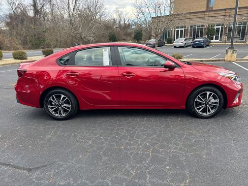 Certified 2024 Kia Forte LXS image 2