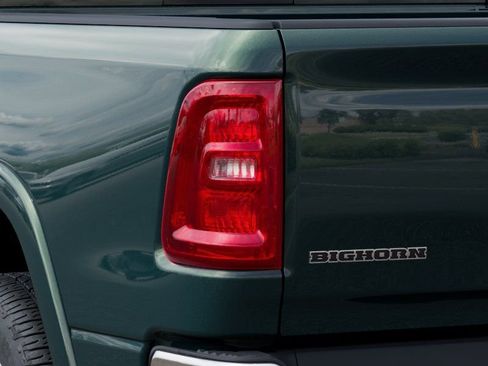 New 2026 RAM 1500 4x4 Crew Cab image 9