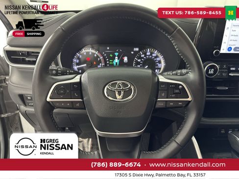 Used 2024 Toyota Highlander LE image 18