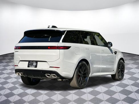 New 2026 Land Rover Range Rover Sport Dynamic SE AWD/4WD image 19