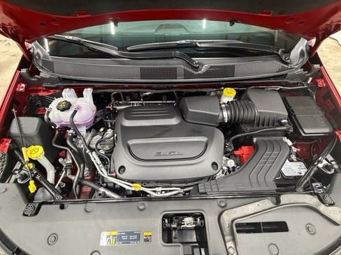 New 2027 Chrysler Pacifica Select FWD image 26