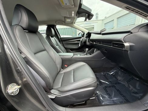 Used 2023 MAZDA MAZDA3 s FWD image 25