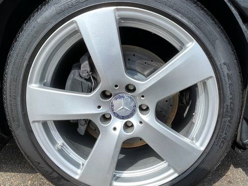 Used 2010 Mercedes-Benz E 350 Sedan w/ Premium 1 Pkg image 18