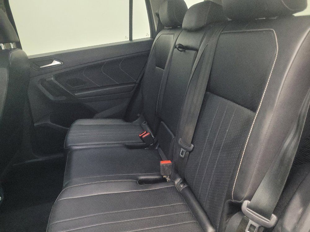 Used 2022 Volkswagen Tiguan SE AWD/4WD image 18